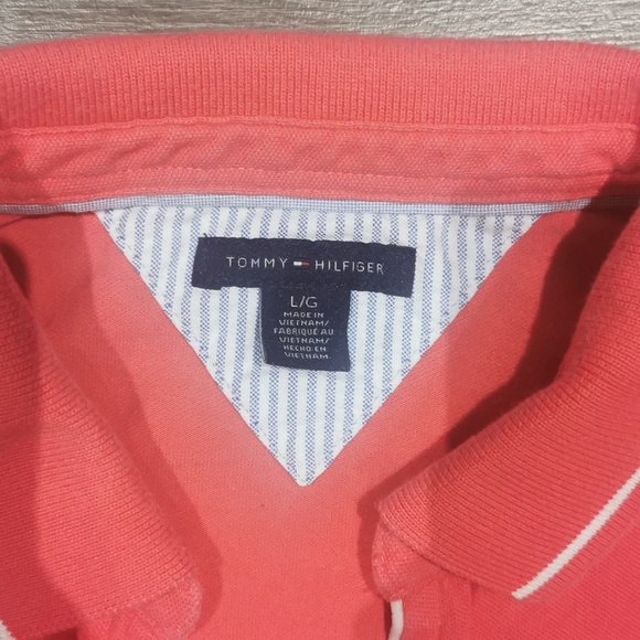 2/$30 Tommy top - Picture 2 of 4